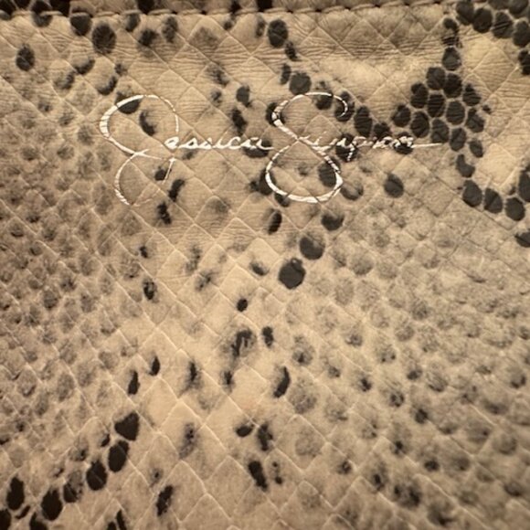 Jessica Simpson Black White Snake Print Pouch Cosmetic Bag Key Clip - Picture 2 of 5